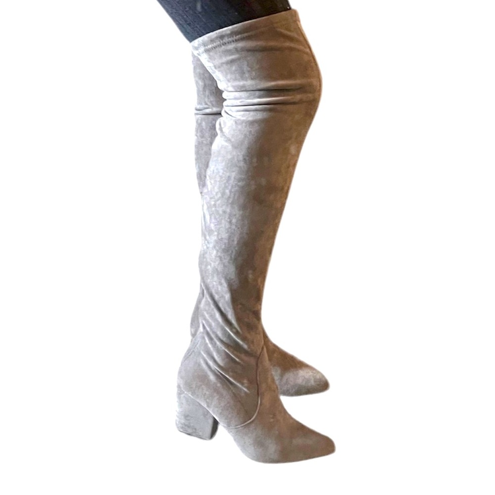 Thigh high gray heeled boots GREAT condition